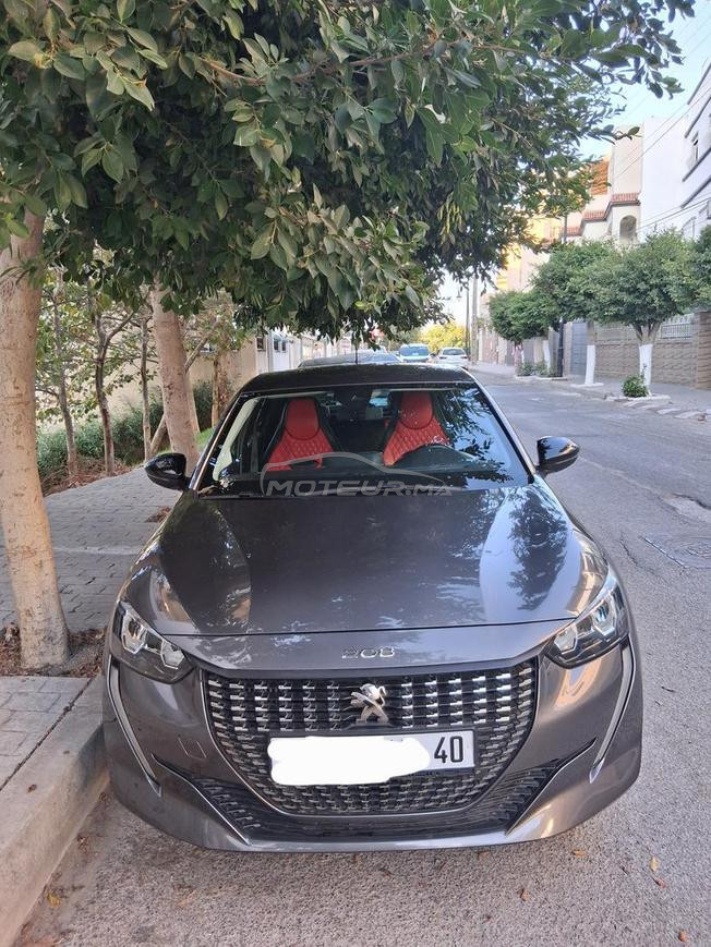 سيارة بيجو208للبيع
