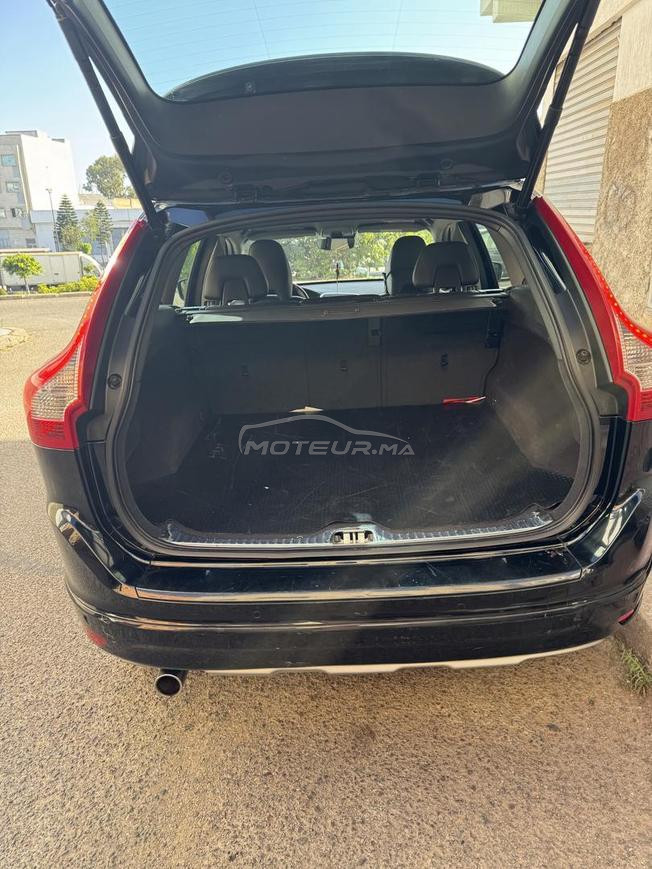 je mets en vente Volvo XV 60