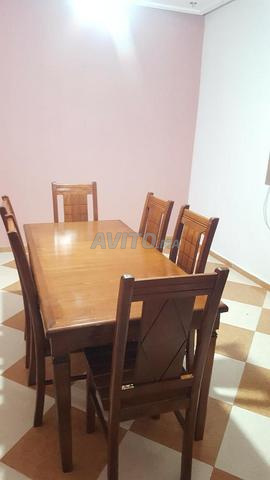 Table de salle à manger en bois avec 6 chaises - 2