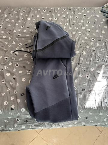 Nike Tech Fleece باللون الأزرق - 2