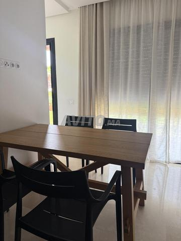 Table IKEA Mockelby chêne massif - 2