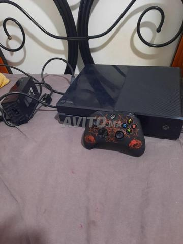 Xbox One Fat sans manette, tout est original - 2