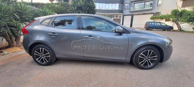 volvo v40 en bon état