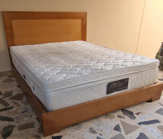 Lit avec matelas - 2