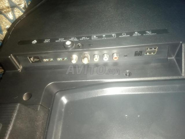 Télévision Hisense Smart Écran cassé - 2