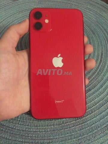 iPhone 11 normal 70 état encore propre