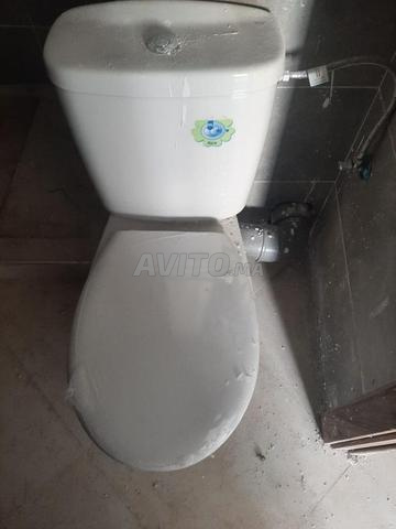 لافابو، مرحاض، دوش جدد لم يستعملوا - 2