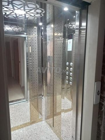 Appartement à louer 93m² à Victoria Bouskoura - 2