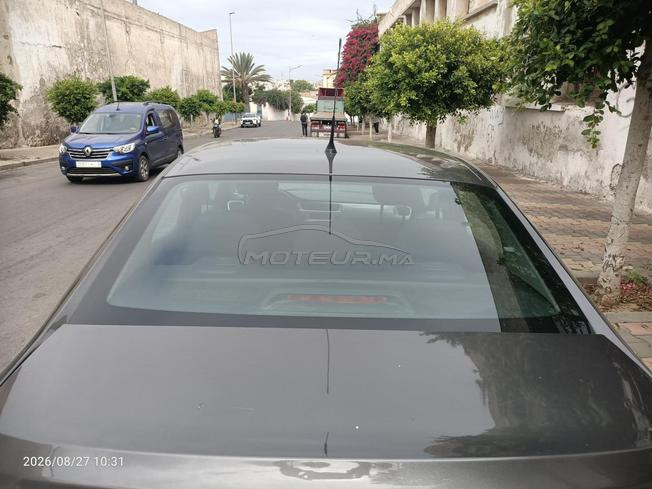 voiture en parfait état 2022