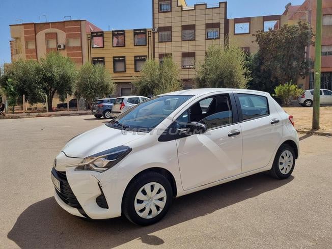 YARIS ESSENCE 1ÉRE MAIN 44KM