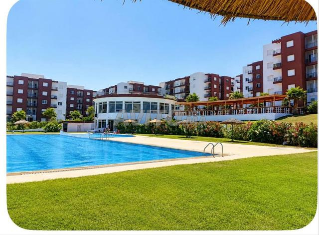 Appartement à louer au centre avec vue directe sur la mer