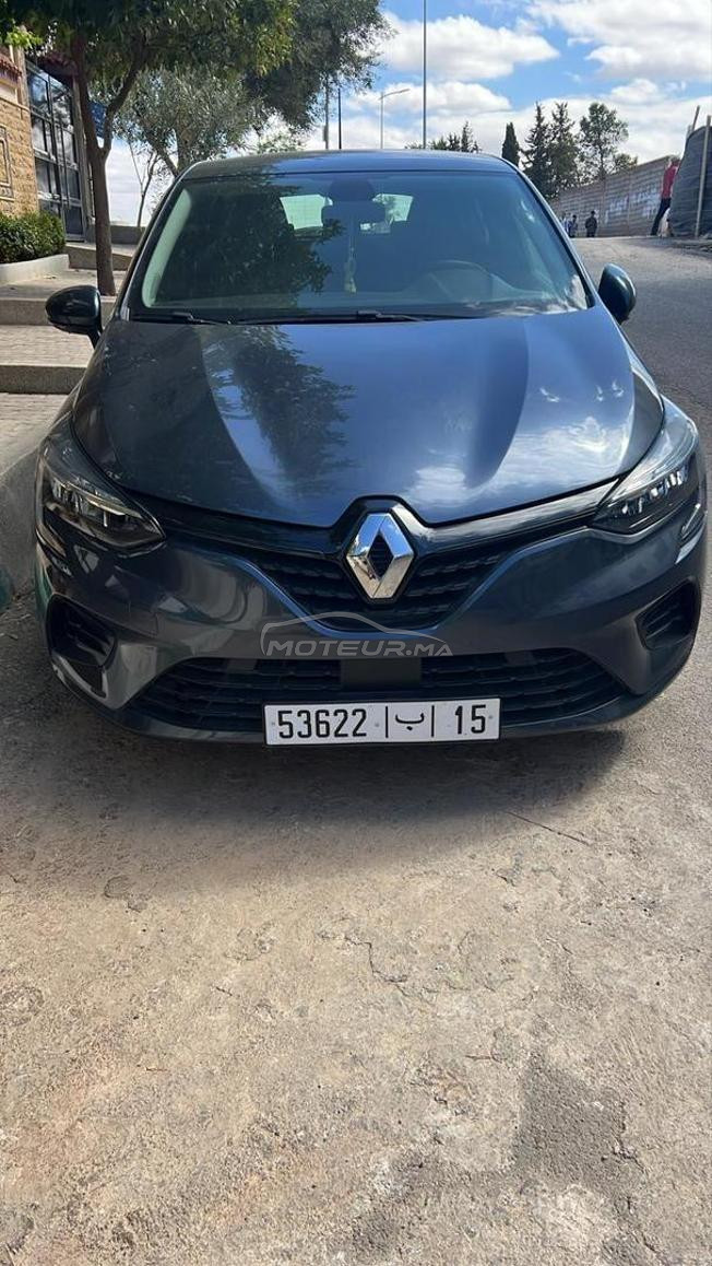 clio 5 2022 très bon état 