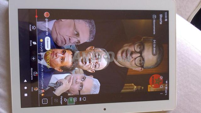 Tablette 10' et carte mémoire et carte SIM - 2