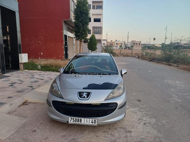 Peugeot 207 Essence Manuelle 2009 à Casablanca