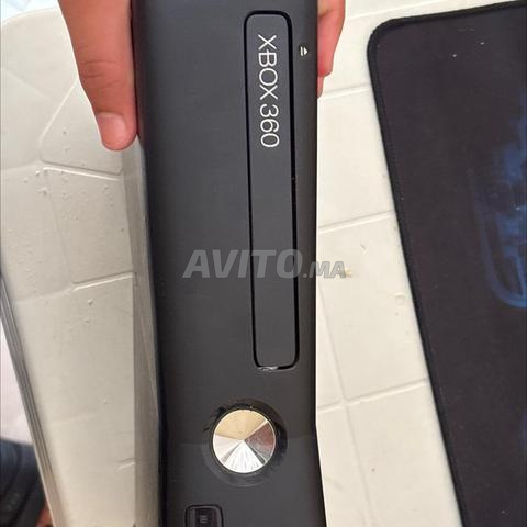 Xbox 360 250 Go avec volant pro - 2