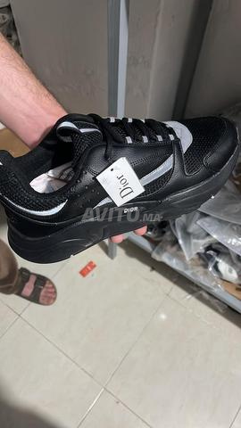 حذاء رياضي ديور B30 أسود مقاس 42 جديد