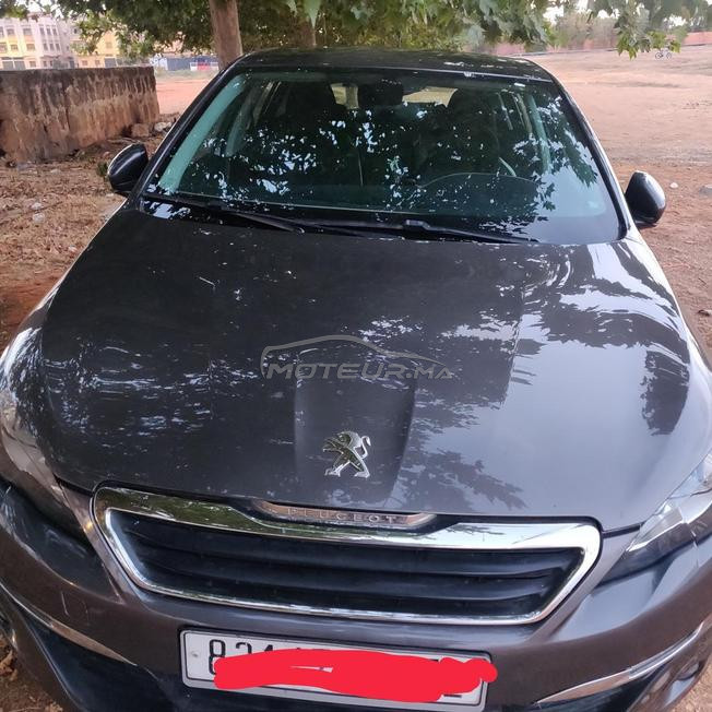 Peugeot 308 diesel modèle 2014 le mois 10