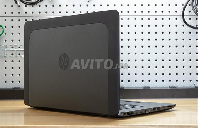 hp i7 zbook رسوميات مزدوجة رام 8 قرص SSD