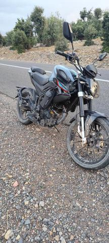 Moto pour montagnes