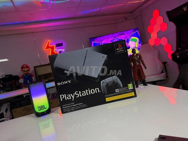 Ps5 Pro 2TB كالجديد مع ملحقات بدون علبة - 2