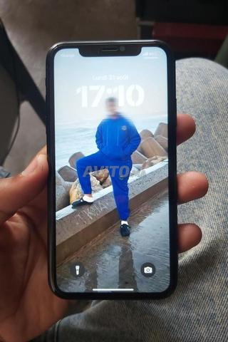 iPhone XR 64Go 83% Jamais ouvert, encore propre - 2