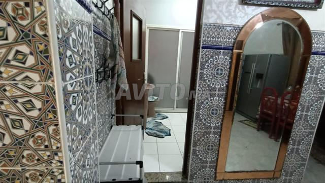 شقة للبيع بالطابق الأول - 2