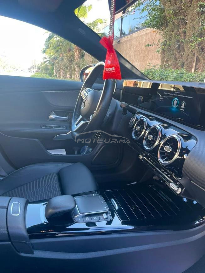 Mercedes-Benz 220 Diesel Automatique 2023 à Agadir
