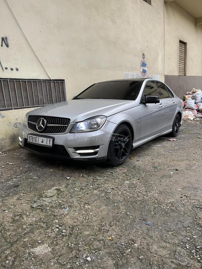 Mercedes-Benz 220 Diesel Automatique 2012 à Tanger