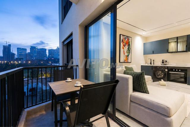 Studio Premium Meublé avec Terrasse & Vue CFC - 2