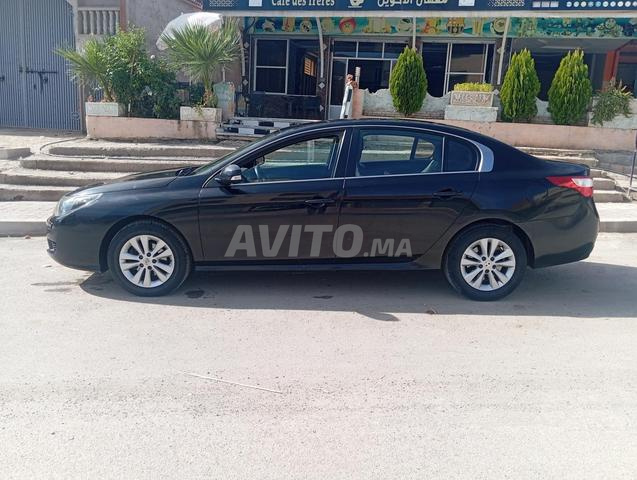 Renault Latitude - 2