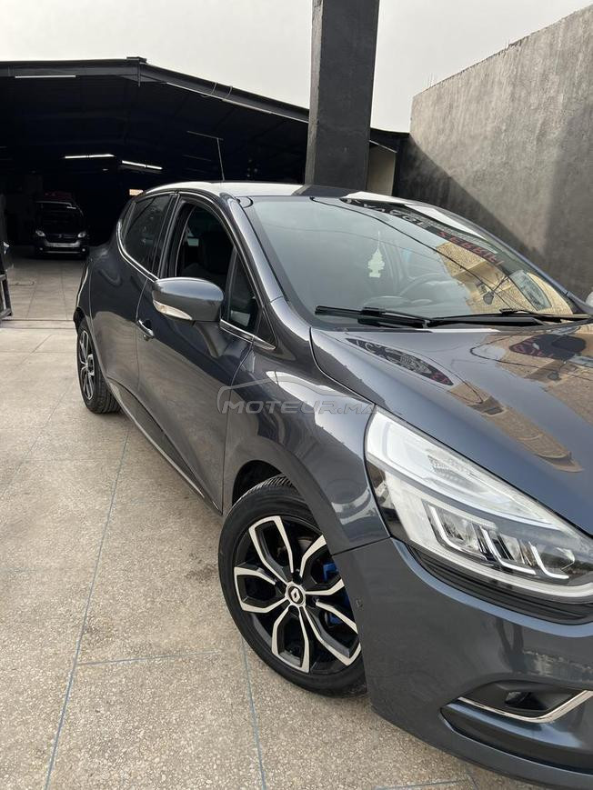 Clio 4 model 2019 intense