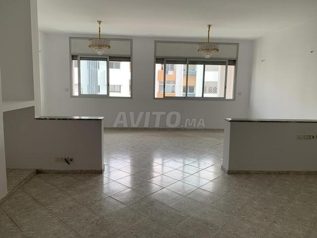 Appartement à louer 140 m² à Rabat - 2