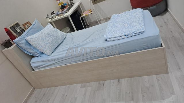 سرير مع مرتبة بومبينو كونفورت بحالة جيدة جداً - 2