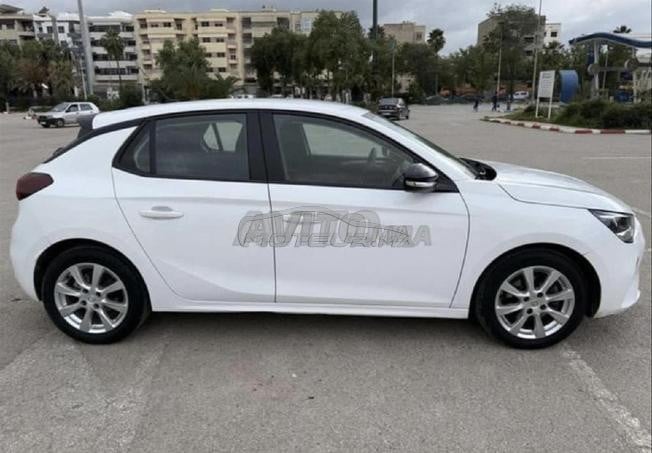 Opel corsa en bon état 