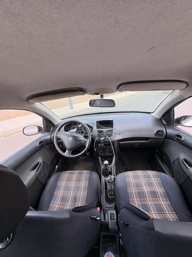 Peugeot 206 Diesel Manuelle 2012 à Temara