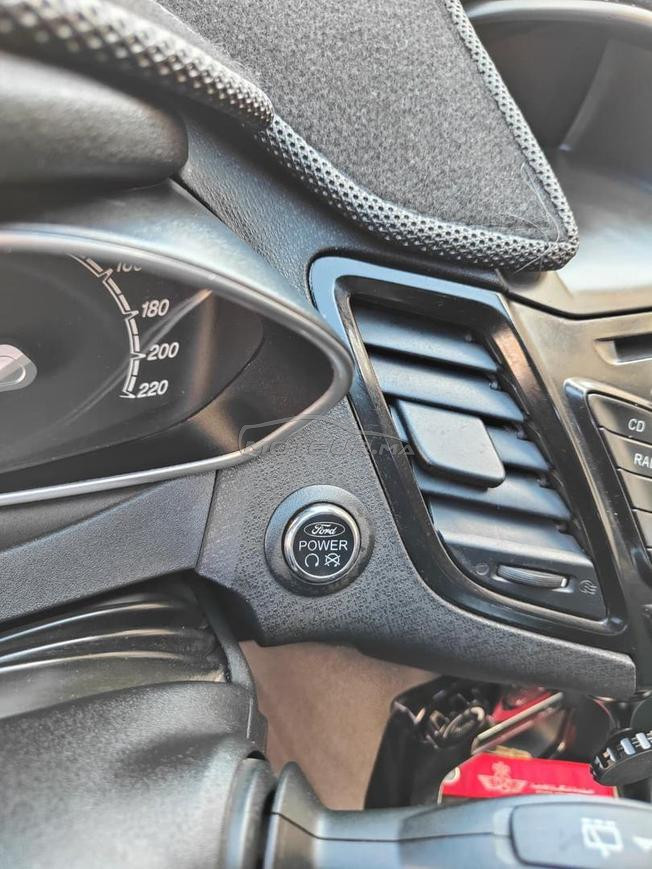 Fiesta TITANIUM 