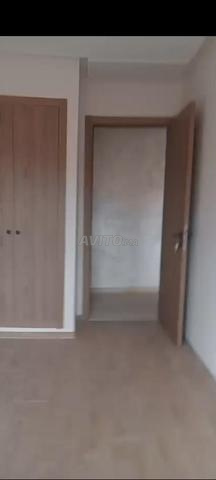 شقة بالطابق الرابع بمصعد، إقامة مغلقة، للعزاب - 2