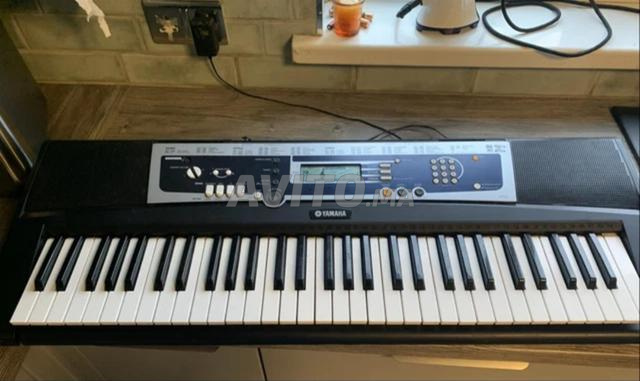Orgue Yamaha avec support - 2