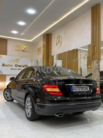 Mercedes-Benz 220 Diesel Automatique 2013 à Oujda