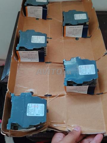 Contacteur de commande Siemens original 220v neuf - 2