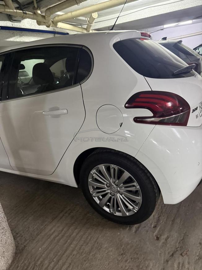 Peugeot 208 Diesel Manuelle 2019 à Rabat