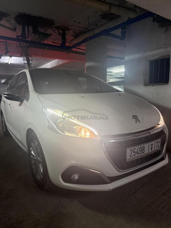 Peugeot 208 Diesel Manuelle 2019 à Rabat