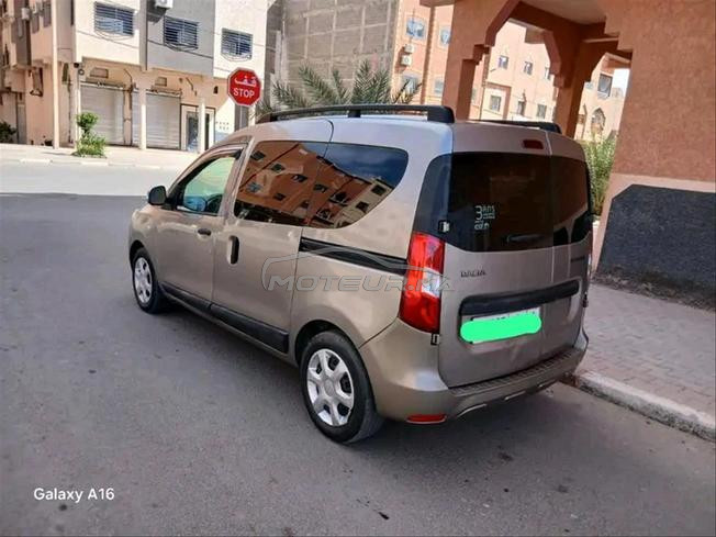 سيارة دوكير للبيع 