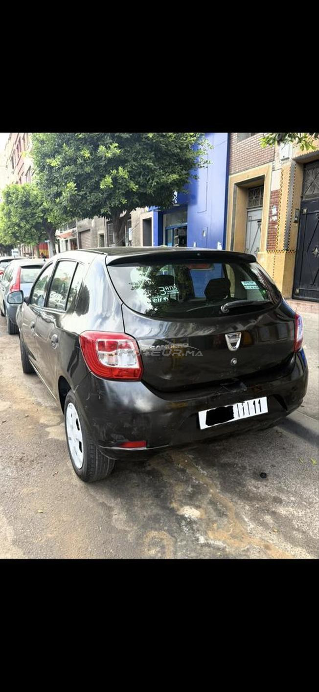 Dacia sandero modèle 2013 ma fihach la clim