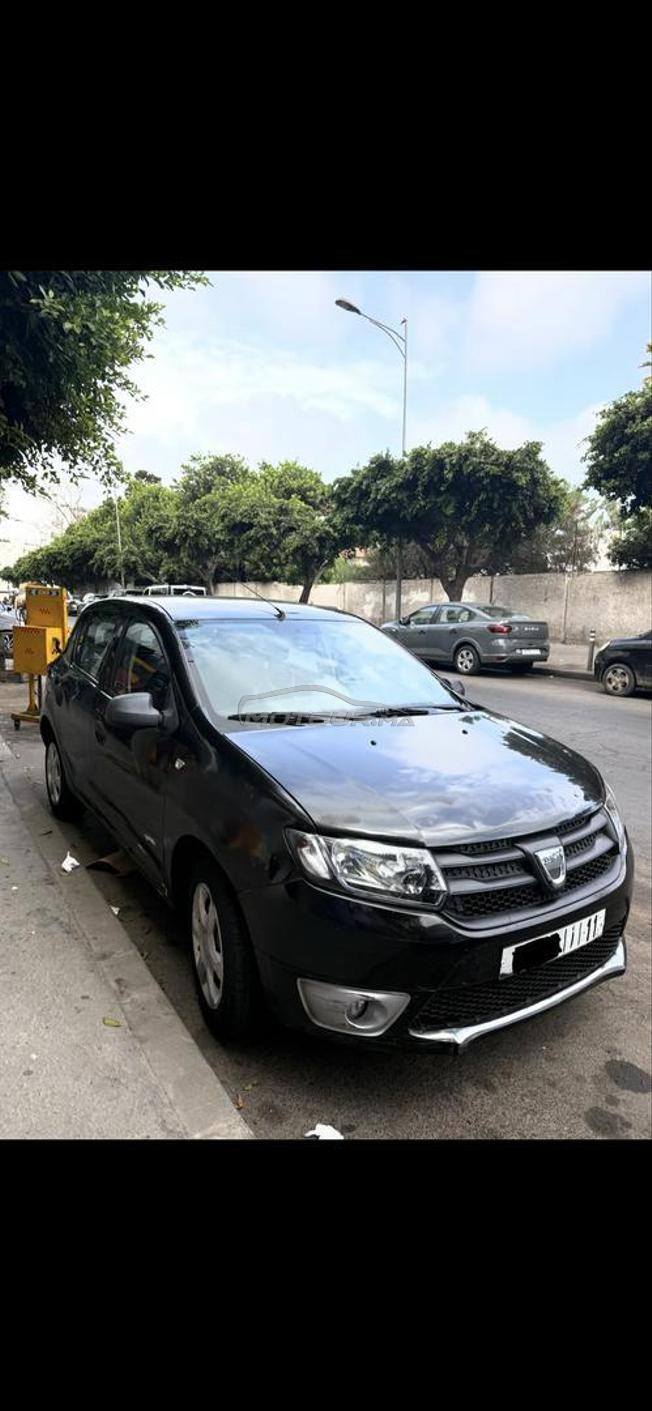 Dacia sandero modèle 2013 ma fihach la clim