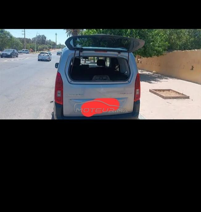 السيارة بقي جديد لي بغي يتصل بي معقول 