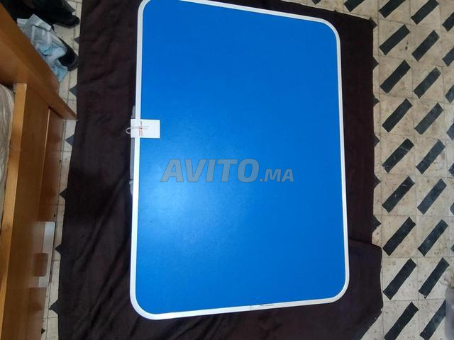 Table pliante bleue pour la maison et le camping - 2