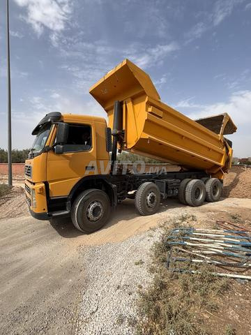 فولفو 400 FM 8x4 - 2