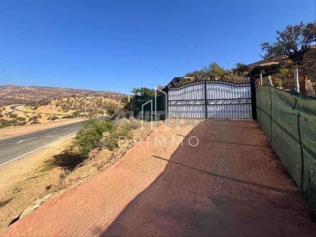 Ferme de 13000 m² à Iforirne - 5 minutes d'Illigh - 2