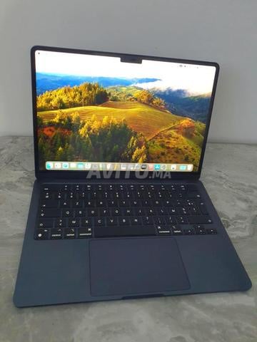 ماك بوك اير M3 2024 13 بوصة 8 جيجا 256 SSD دورة 167